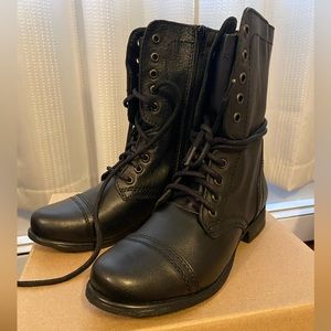 Steve Madden Troopa Combat Boot
